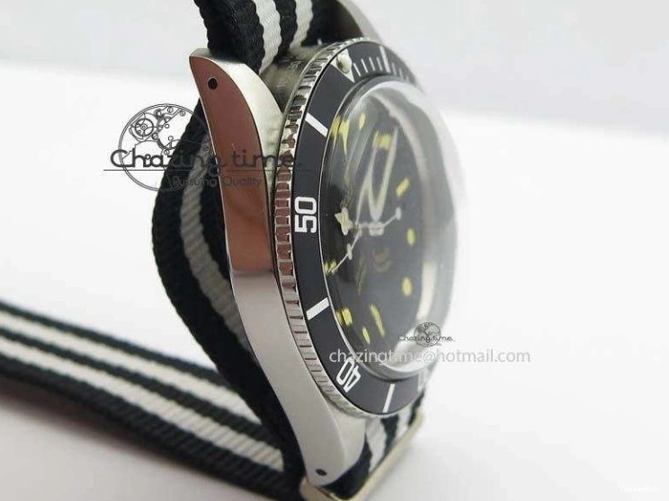 200m 660ft A2836 Nylon On Black Submariner Dial Vintage SS Strap Date No 0123